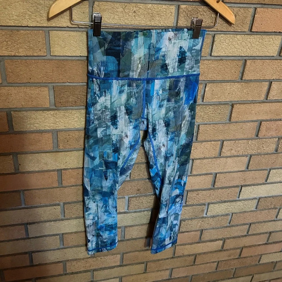 Lululemon Wunder Under Crop Hi-Rise 21" Sun Dazed Multi Blue Leggings Size 4 - Picture 5 of 7